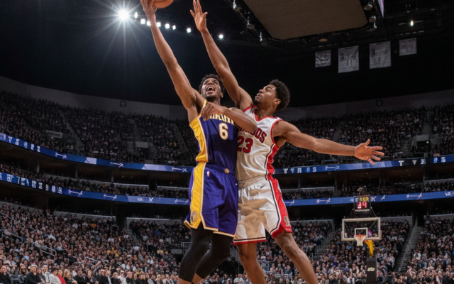 Koszykówka w punkcie zwrotnym: play-off NBA i walka o Play-in w PLK